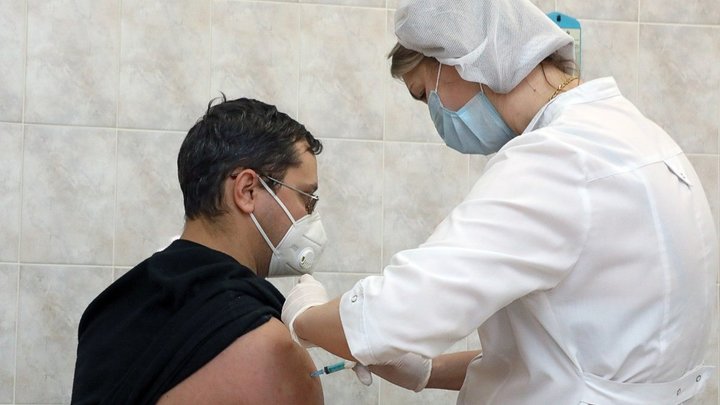 Александр Беглов: Санкт-Петербург готов к масштабной вакцинации населения от коронавируса
