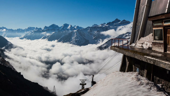 Два человека погибли из-за обрыва канатной дороги на Эльбрусе