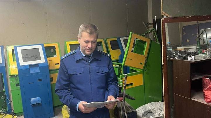 Силовики пресекли деятельность сети игровых клубов в левобережье Новосибирска