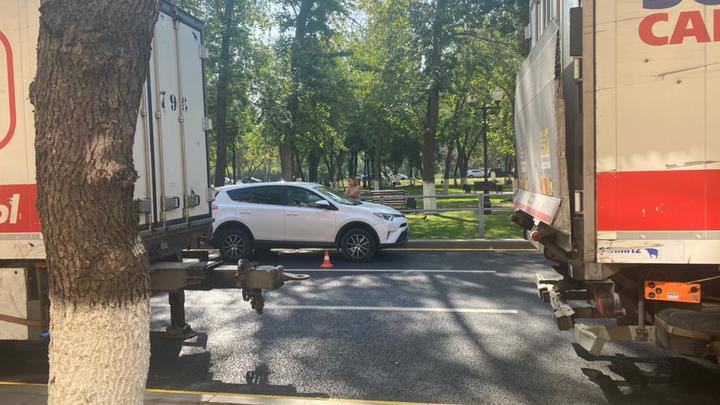 В Самаре 90-летнюю бабушку сбила иномарка: повезло, осталась жива