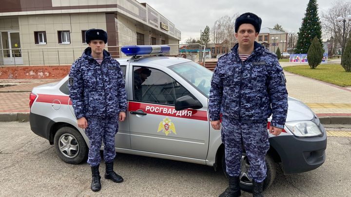 На Кубани росгвардейцы помогли вернуться домой потерявшейся пенсионерке