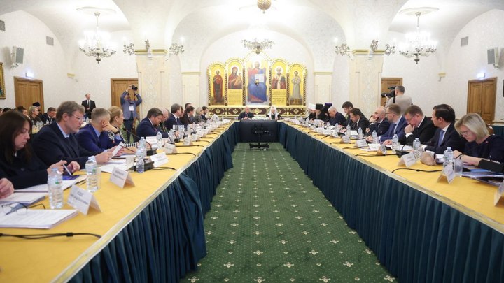 Глава Архангельской области обсудил вопросы подготовки к 600-летию основания поселения на Соловках