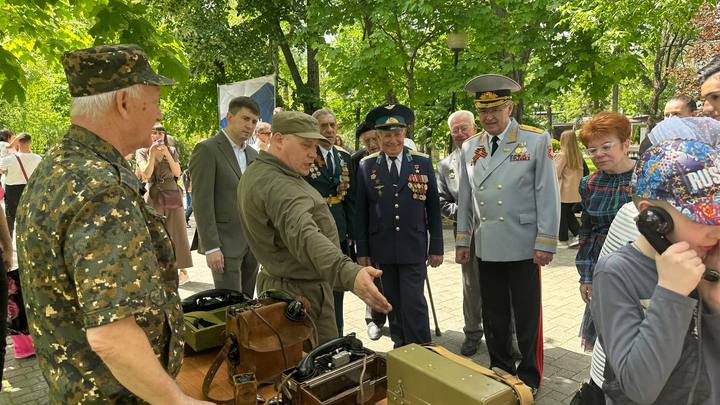 Солдатская каша и песни военных лет: в Городском саду Краснодара отметили День Победы