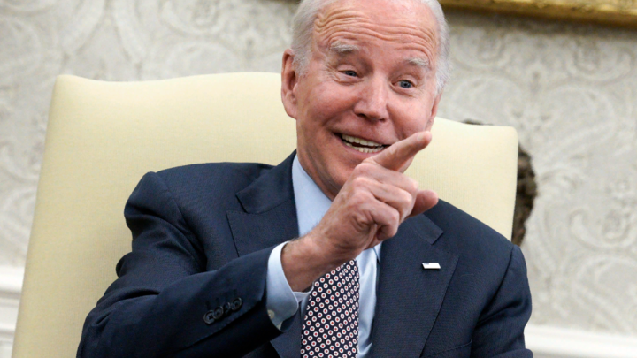 Дед в бункере уже не шутка: Дом Байдена сделают пуленепробиваемым