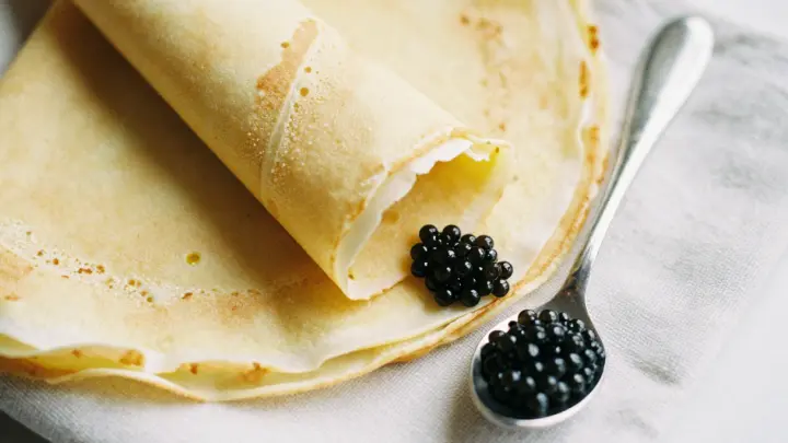 Названы самые популярные начинки для блинов