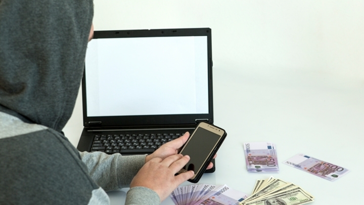 В Тюмени группа мошенников обманула 191 жителя на 23 миллиона рублей