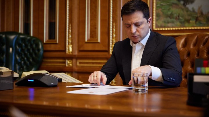 Экс-министр ДНР указал на странность в поведении Зеленского: Накачивают наркотиками