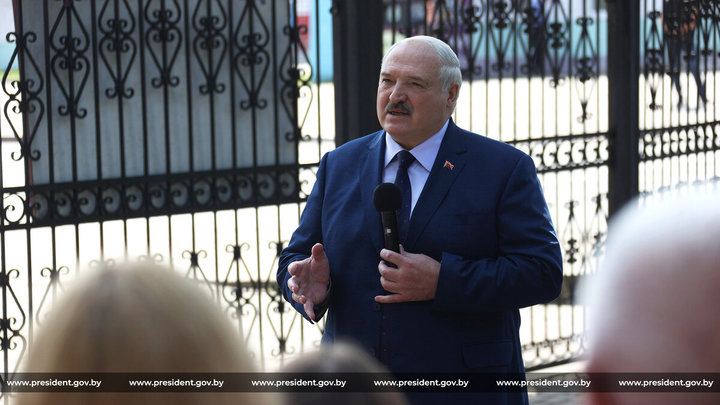 Лукашенко пообещал ответ тем, кто натопырится против Белоруссии