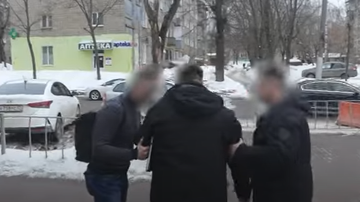 В Ивановской области мошенник собирал взятки для ГИБДД на покупку водительских прав