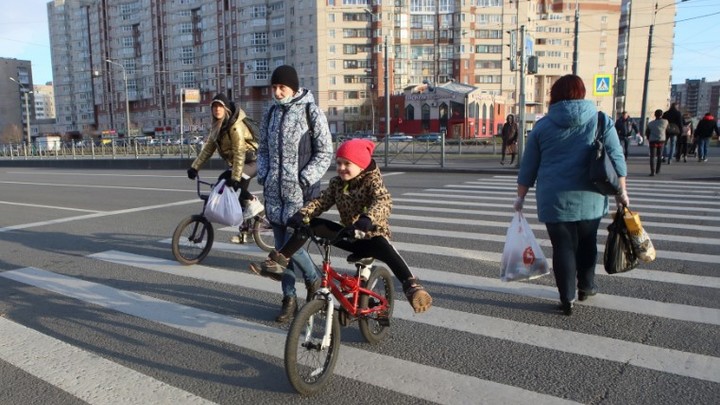 Увеличение маткапитала: Кому из русских матерей хотят платить по миллиону