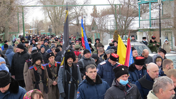 В Старочеркасской прошёл Крестный ход в память о жертвах геноцида казачьего народа