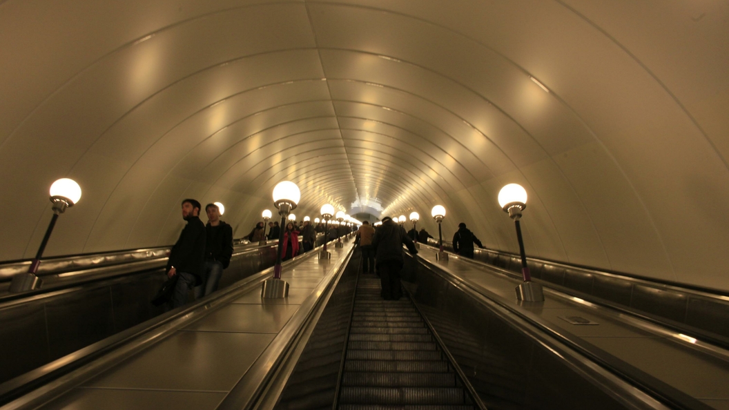 Не менее 2-х тыс. единиц оружия отыскали у пассажиров метро Петербурга за полгода Не менее 2-х тыс. единиц оружия отыскали у пассажиров метро Петербурга за полгода