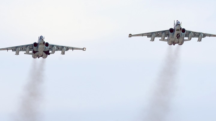 Грачи летят утилизировать бомбящих Донецк. Видео Руденко