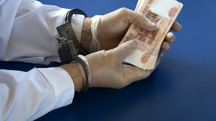 Это для нуждающихся: В Ростовской области чиновница украла почти полмиллиона рублей