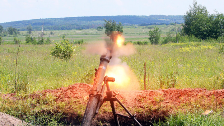 Украинские боевики вновь обстреляли центр Донецка