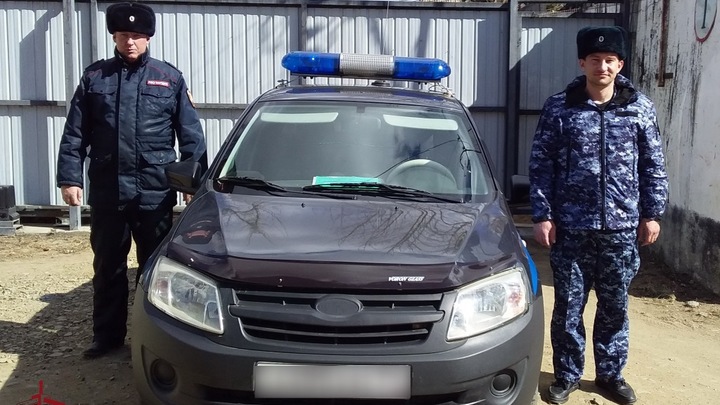 В Приаргунске росгвардейцы спасли от пожара двух инвалидов и хозяйское авто