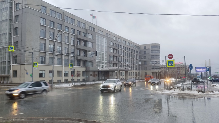 Губернатор Травников призвал чиновников региона быть инициативнее в реализации послания президента