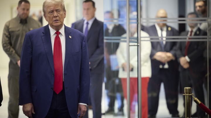 Войти в Овальный кабинет со снижением умственных способностей: NYT сообщила о проблемах со здоровьем Дональда Трампа