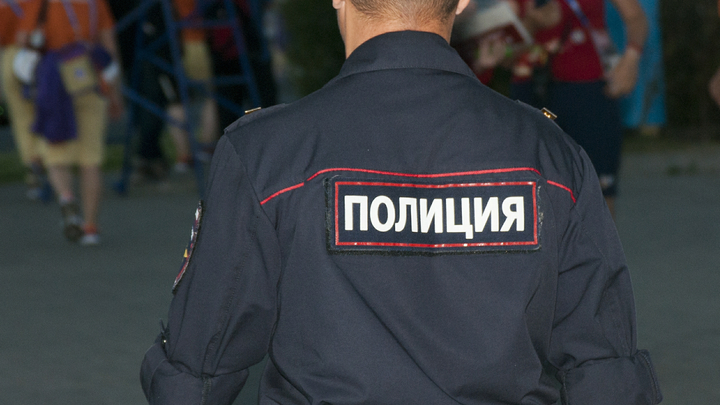 Экс-депутата горсобрания Сочи с ножевыми ранениями обнаружили в собственном автомобиле