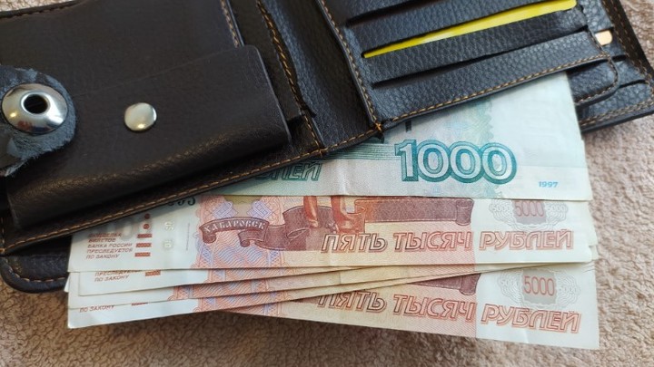 Русским спишут 3 млрд долгов. Без суда и разбирательств