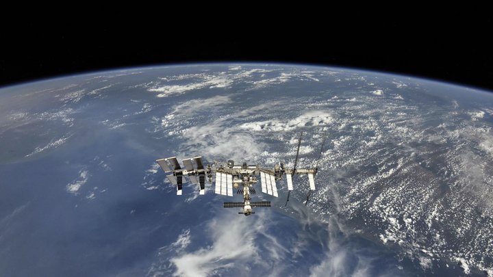 Лоза заявил, что Пересильд не летала в космос: Земля плоская