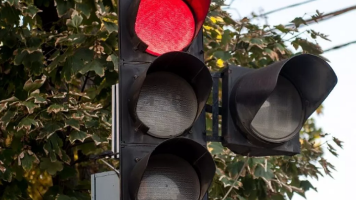 В Краснодаре временно отключат светофоры на пересечении Ставропольской и Павлова
