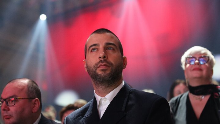 Ургант и ВСУ - деньги из одного кармана? Источник обнародовал щедрый контракт испуганного патриота