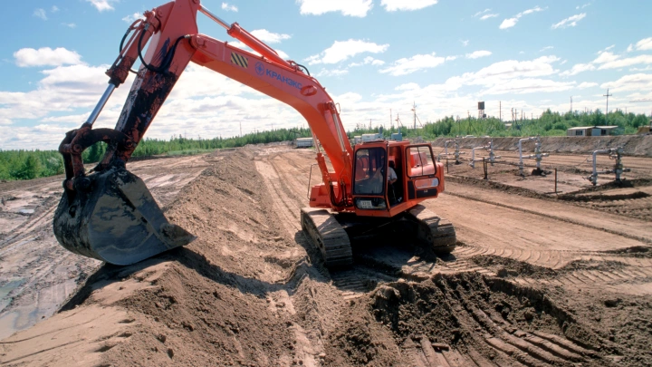 В Рыбинске укрепляют берег Волги: масштабный проект защитит жителей от наводнений