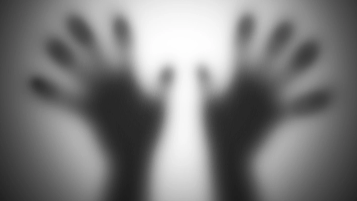 У певицы МакSим в коме были видения. Очень странные: Люди в пальто