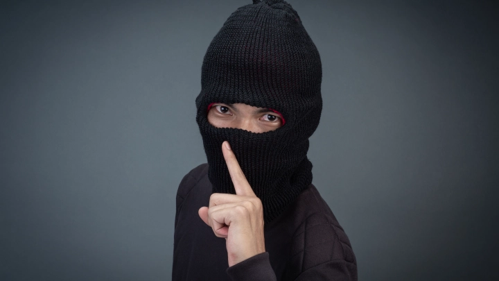 В Люберцах школьник спугнул грабителя собственной квартиры. Тот только и успел сказать: Ну всё