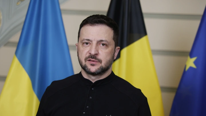 Выборам на Украине быть? За плотно закрытыми дверями заключили сделку: Зеленский начинает кампанию