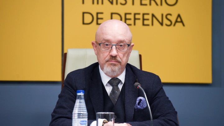 К экс-главе Минобороны Украины Резникову нагрянули с обысками