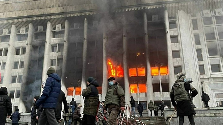 Названа главная ошибка организаторов цветной революции в Казахстане: Произошёл фальстарт - эксперт