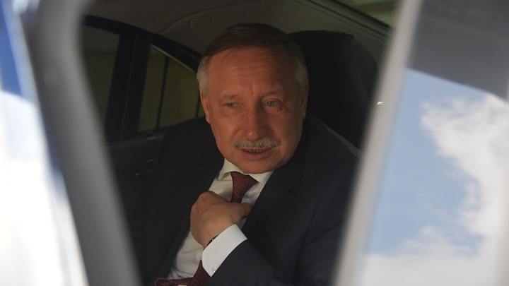 Школьники будут гулять по пустому холодному городу: Как Беглов сорвал каникулы детям