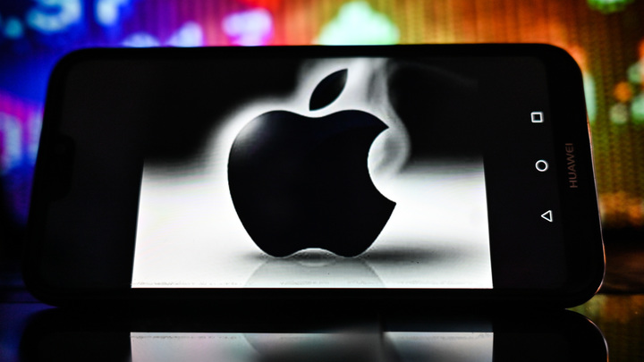 Пользователи в России не могут пользоваться магазином App Store