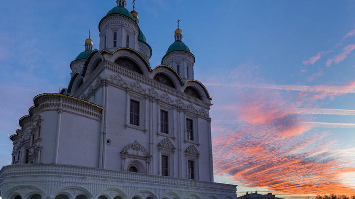 Священник объяснил, какие предметы нельзя выносить из церкви