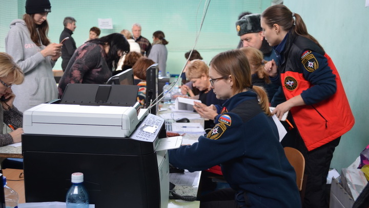 40 психологов, круглосуточно: как Магнитогорску помогают справиться с трагедией