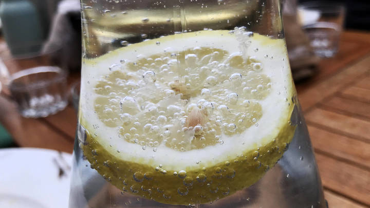 Что будет, если пить натощак воду с лимоном: Неожиданный эффект