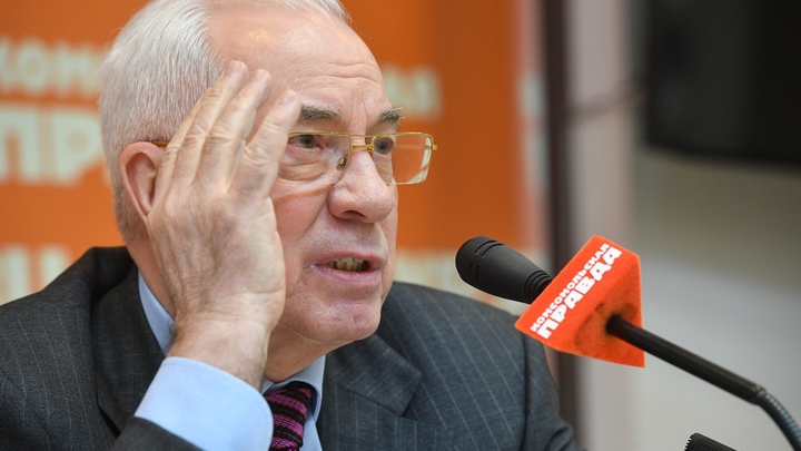 Азаров: Статусом кандидата в ЕС для Украины Брюссель официально поддержит неонацизм