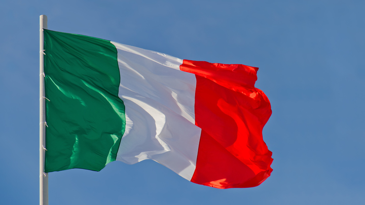 Нет русофобии: Итальянцы с флагами показали зубы НАТО