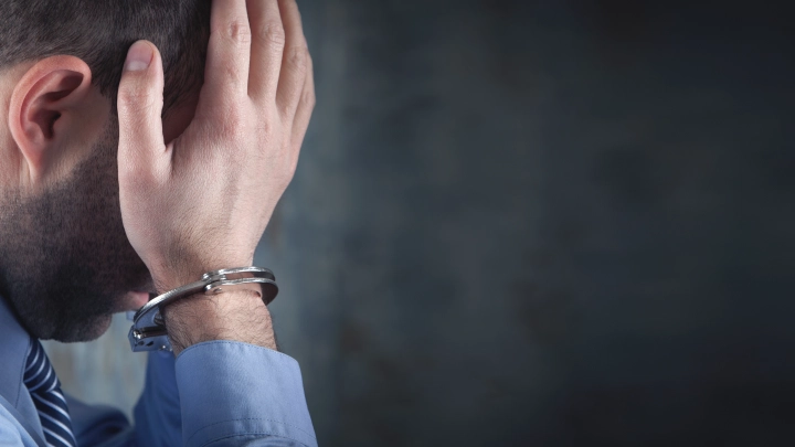 Из пилотов – в хулиганы: В Ленобласти задержали пролетевших над пляжем нарушителей