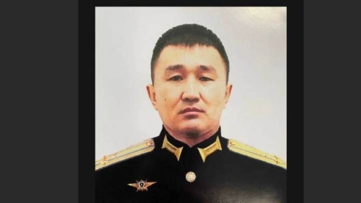 В Бурятии простились с погибшим на Украине полковником Виталием Сукуевым