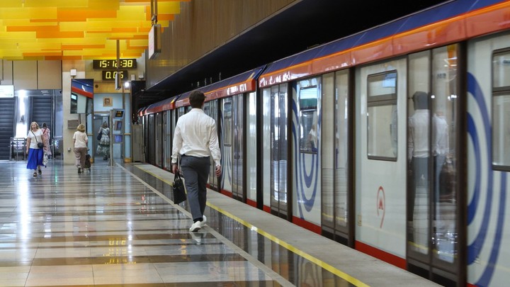 Гермозатвор сработал на станции метро «Арбатская» в Москве
