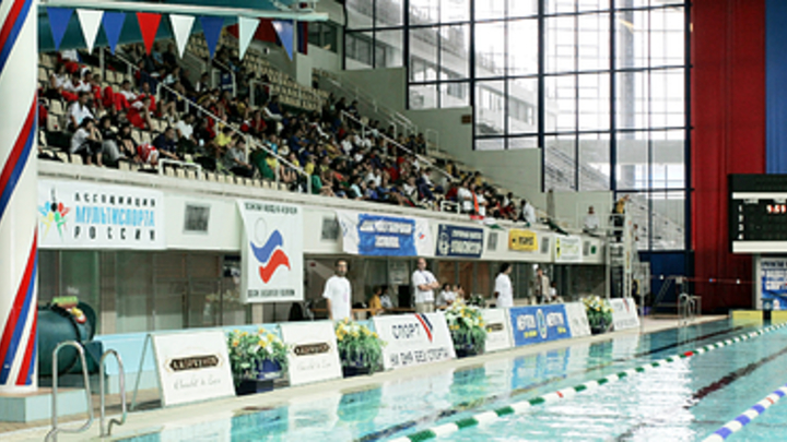 Русские пловцы завоевали золото в эстафете в Абу-Даби: У США то же время