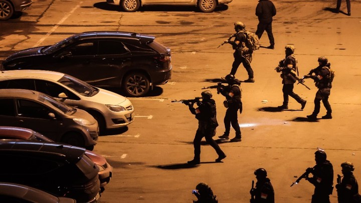 Террористы минировали людей: Страшные подробности трагедии в Крокусе