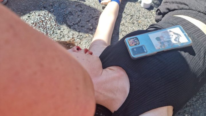 В Краснодаре автобус сбил 19-летнюю девушку