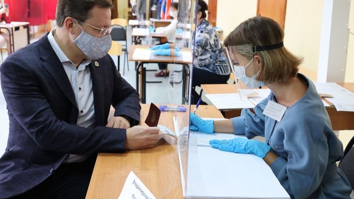 Губернатор Дмитрий Азаров заявил о возможных провокациях на выборах