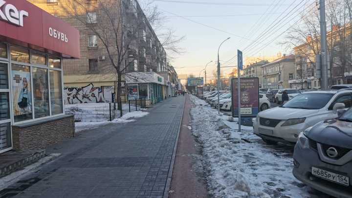 Проспект Маркса в Новосибирске начнут контролировать тщательнее из-за наглых водителей