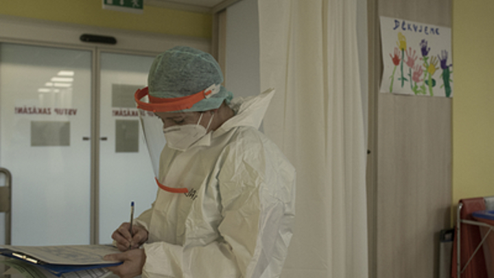 Почему китайцы так боятся?: Иммунолог разбил версию о новой волне COVID-19