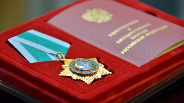 Сергей Лавров вручил орден Дружбы послу Армении, снятому недавно с должности